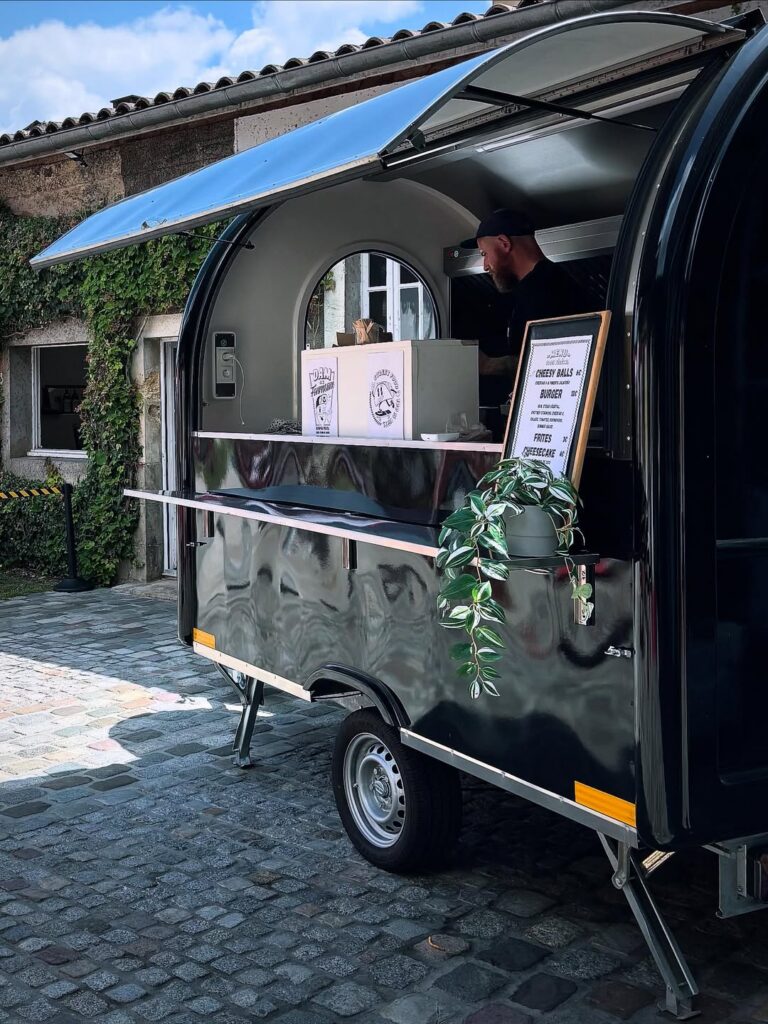 le food truck au Relâche Festival, square Dom Bedos